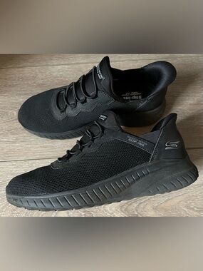 Skechers Slip-Ins Bob’s Sport Squad Chaos- Women’s Black Sneakers